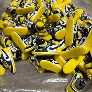 20 Mini Air Jordan 1 Retro High OG Sneaker Keychain Yellow Black White